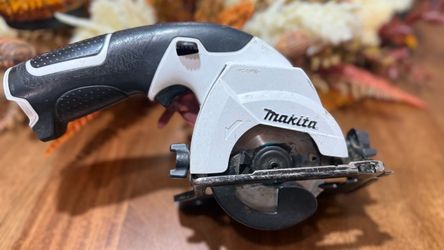 Makita Circular Saw and other tools $300