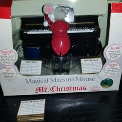 Musical Christmas Mouse
