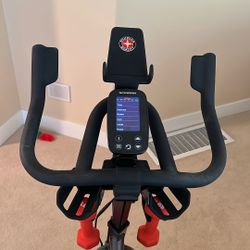 Schwinn IC4 Indoor Cycling Bike with Mat (Used, Like New)