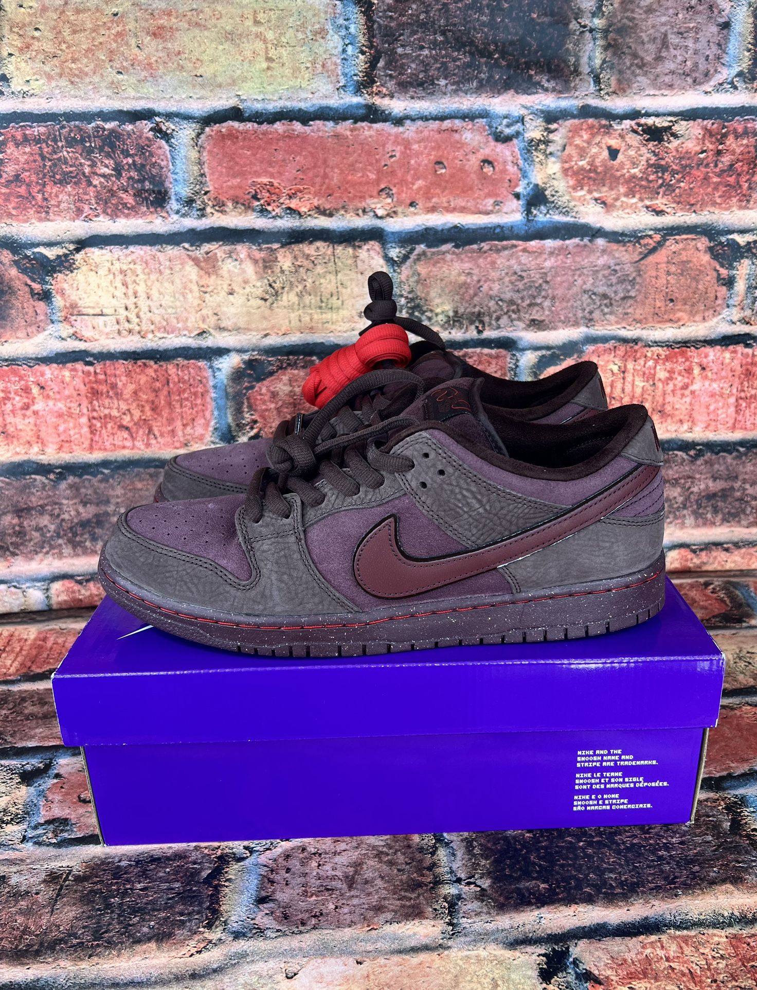 Size 12 Nike SB Dunk Low Premium City of Love Burgundy Crush FN0619 600 NEW DS