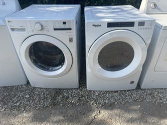 Front Loader, Washer, And Dryer Electric Like New 🕊️