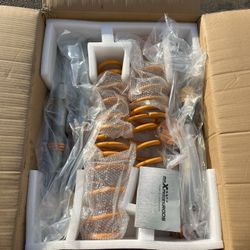 Nissan 350z G35 Struts