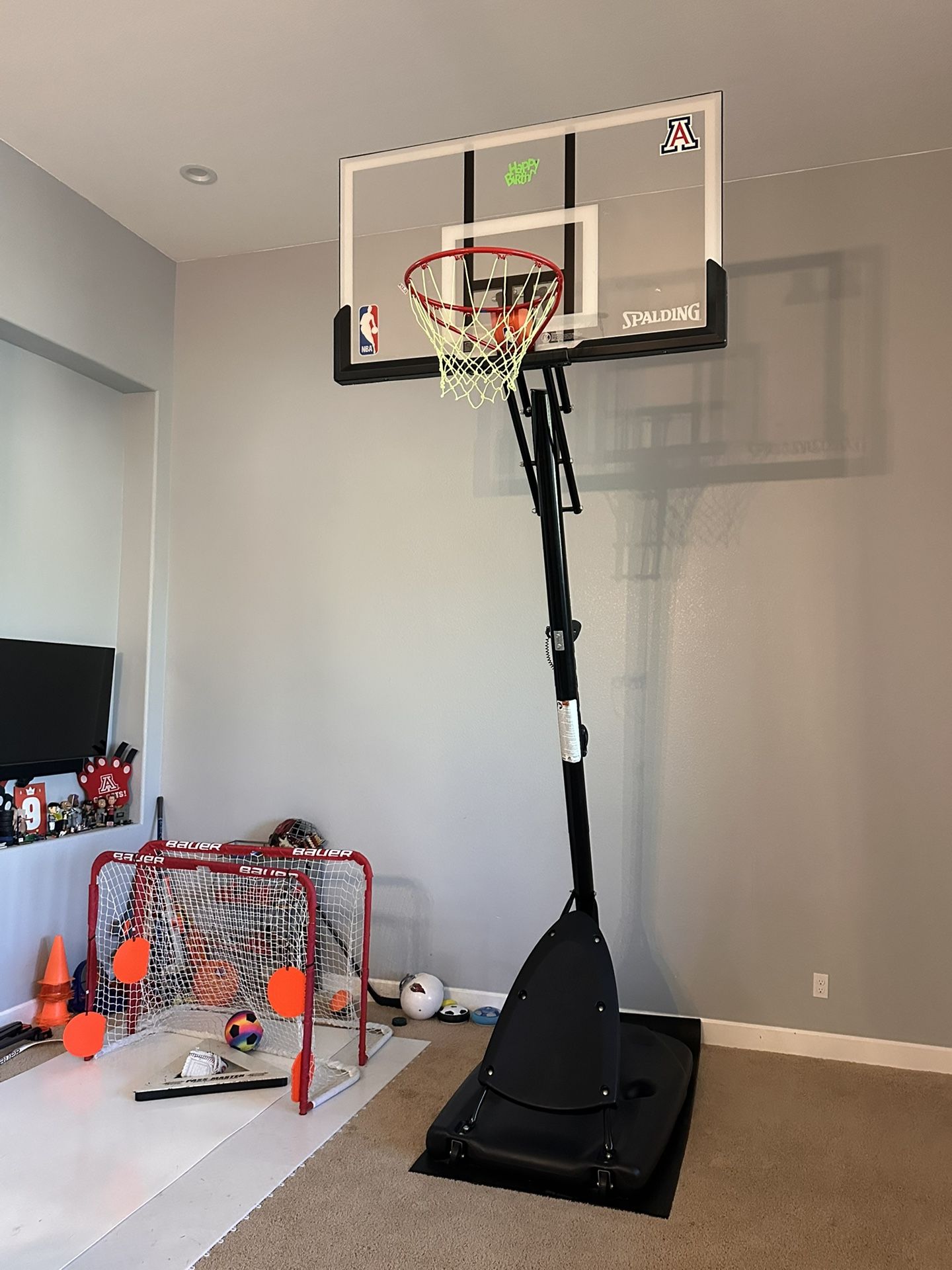 INDOOR USED Spalding 54-Inch Portable Basketball Hoop 
