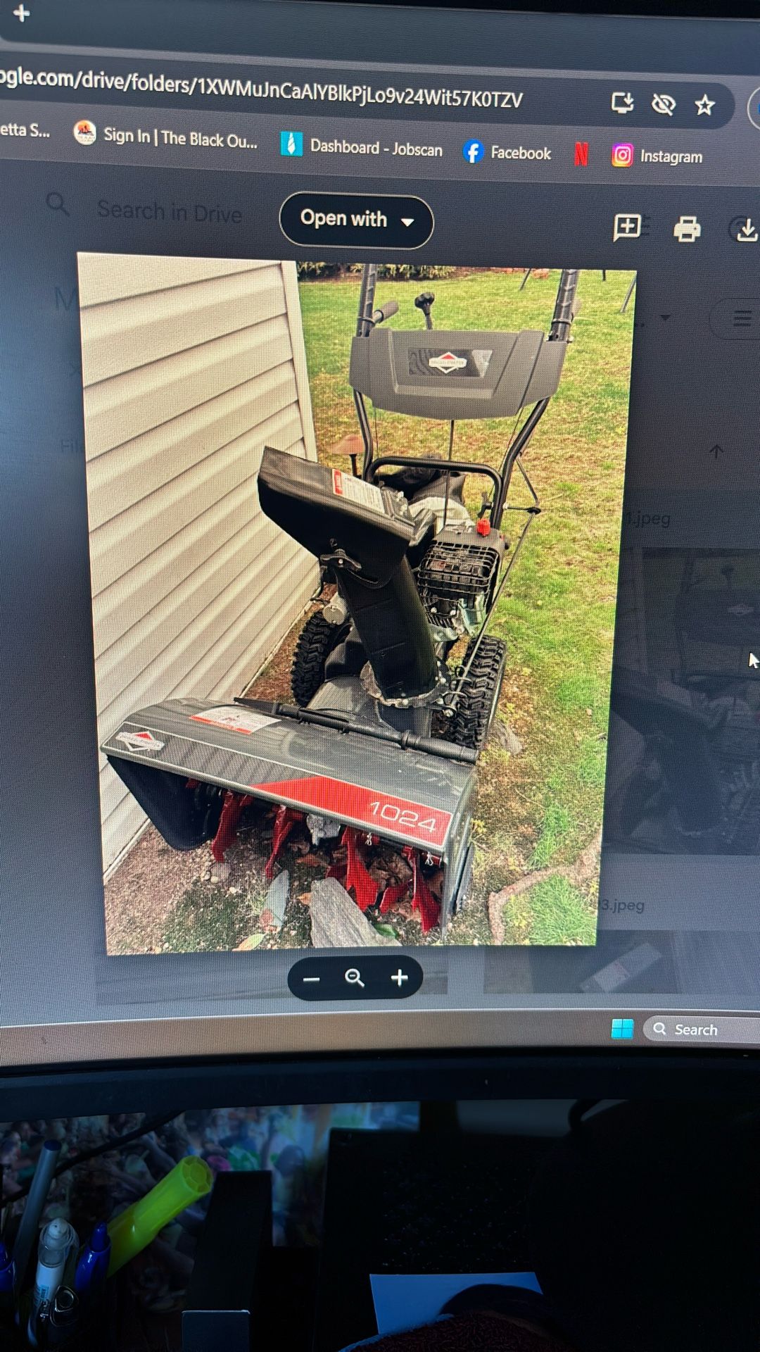 Briggs & Stratton 950 Snow Series 208cc 24” 2 Stage Medium Duty Snow Thrower
