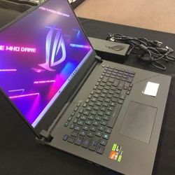ASUS ROG Strix SCAR 17 G733PY-XS96 (2023) 17.3"  RTX 4090 32GB 1TB Ryzen 97945HX