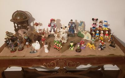 DISNEY FIGURINES & COLLECTIBLE FIGURES, TAKE ALL OR INDIVIDUAL! NEGOTIABLE