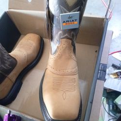 Brand New Mens Ariat Boots Size 9