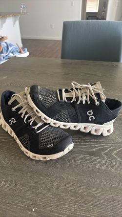 On Cloud Running Sneakers W:7.5