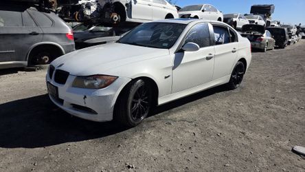 2006 BMW 325I E90 PARTING OUT PARTS FOR SALE PARTES 
