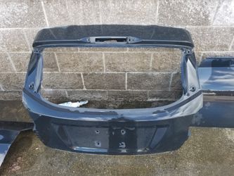 Subaru crosstrek brand new tailgate