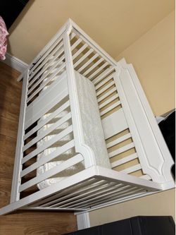 Baby Crib/ Cuna para bebe