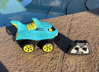Like new Kid Galaxy Mega Morphibian Shark land water remote