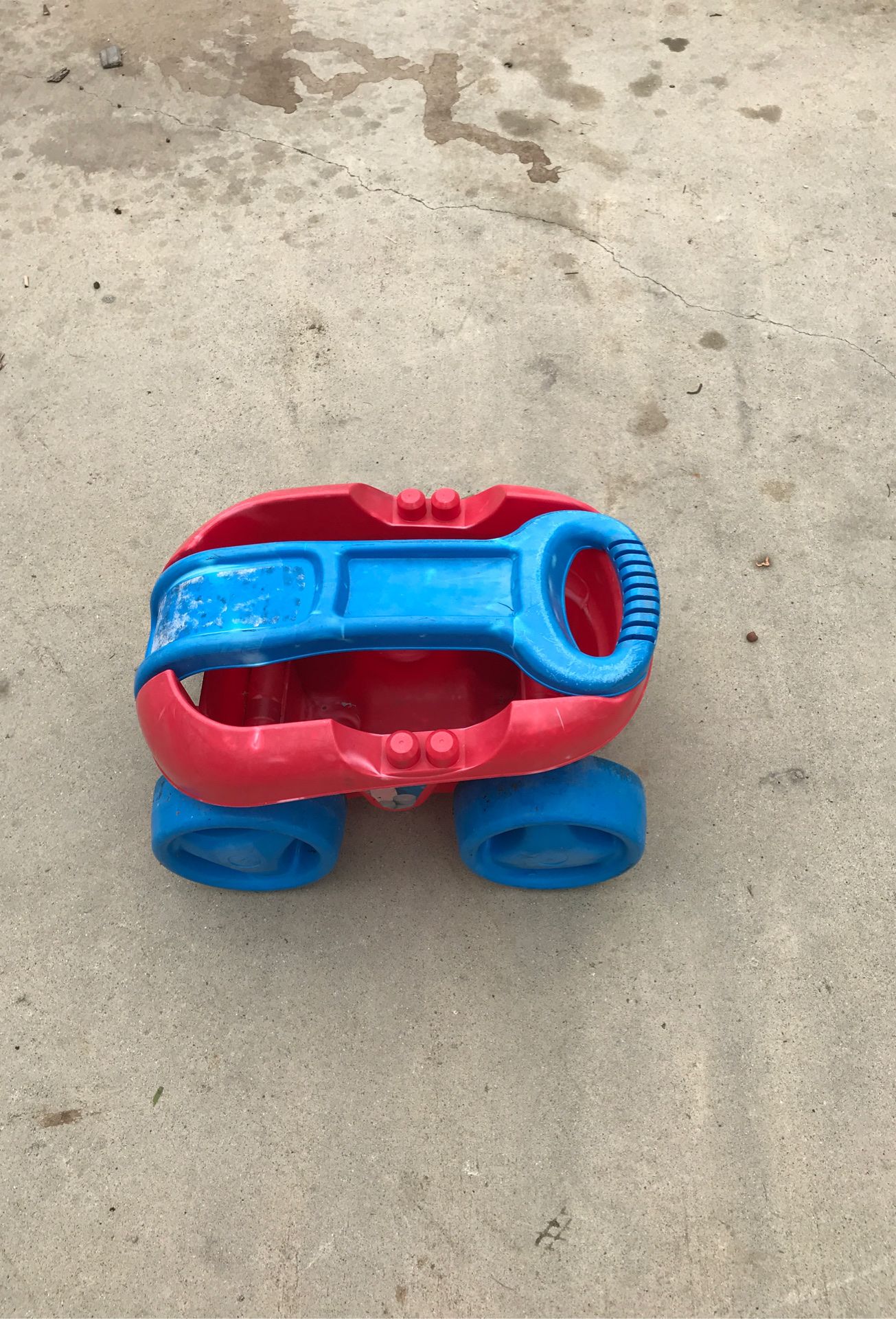 Mega blocks wagon