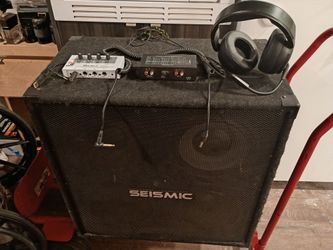4 10" Seismic base speakers, cordless microphone and headphones