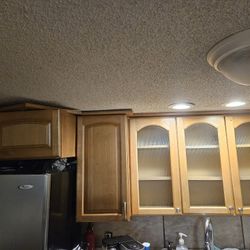 Kitchen Cabinets/ Top Only