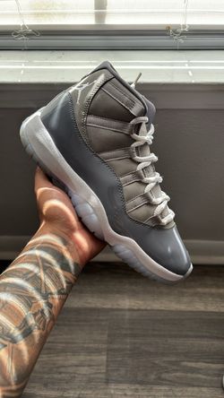 Cool grey 11s Sz 9 no box