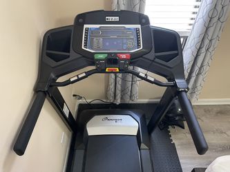 Nautilus T616 Treadmill Black for Sale in New York, NY OfferUp