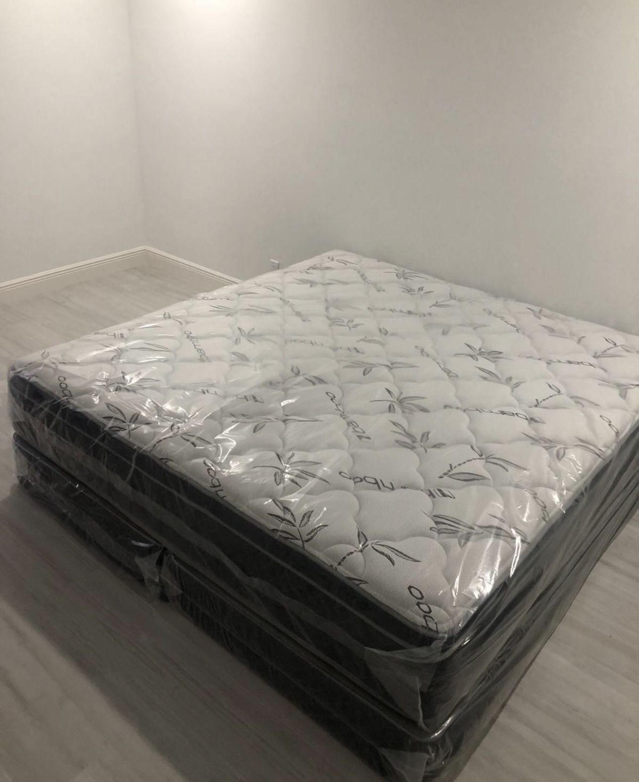 NEW MATTRESS KING SIZE PILLOWTOP WITH BOX SPRING