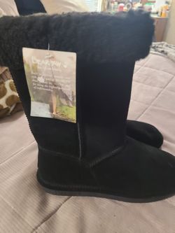 Women's Size 10 Bearpaw Boots 