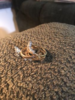 WEDDING BAND SET