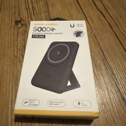 5000mah Magnetic Fast Charger 20w With Stand New White