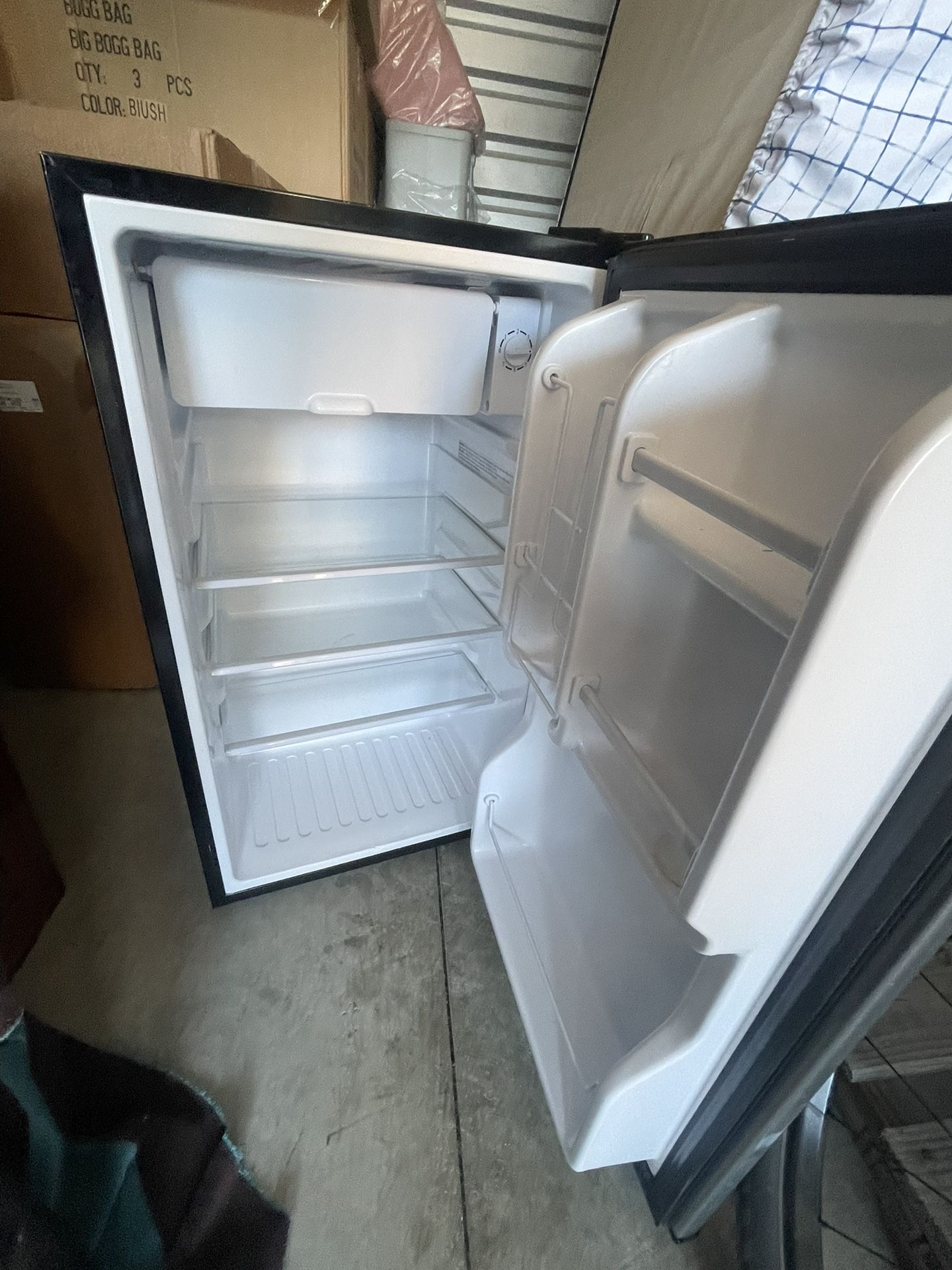Mini Fridge With Freezer