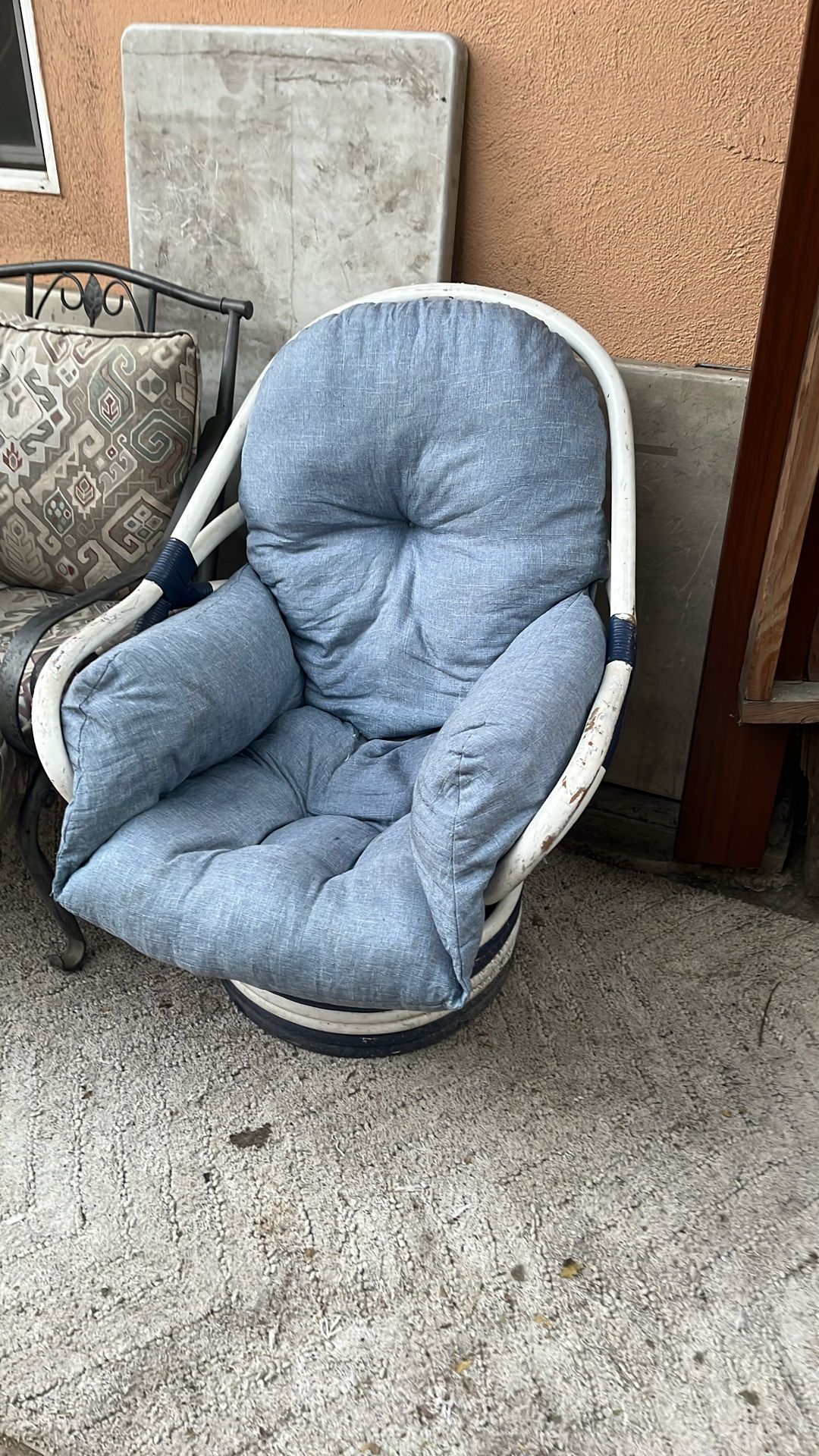 Silla Egg