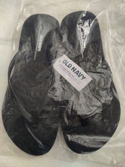 Old Navy Black Flip Flops