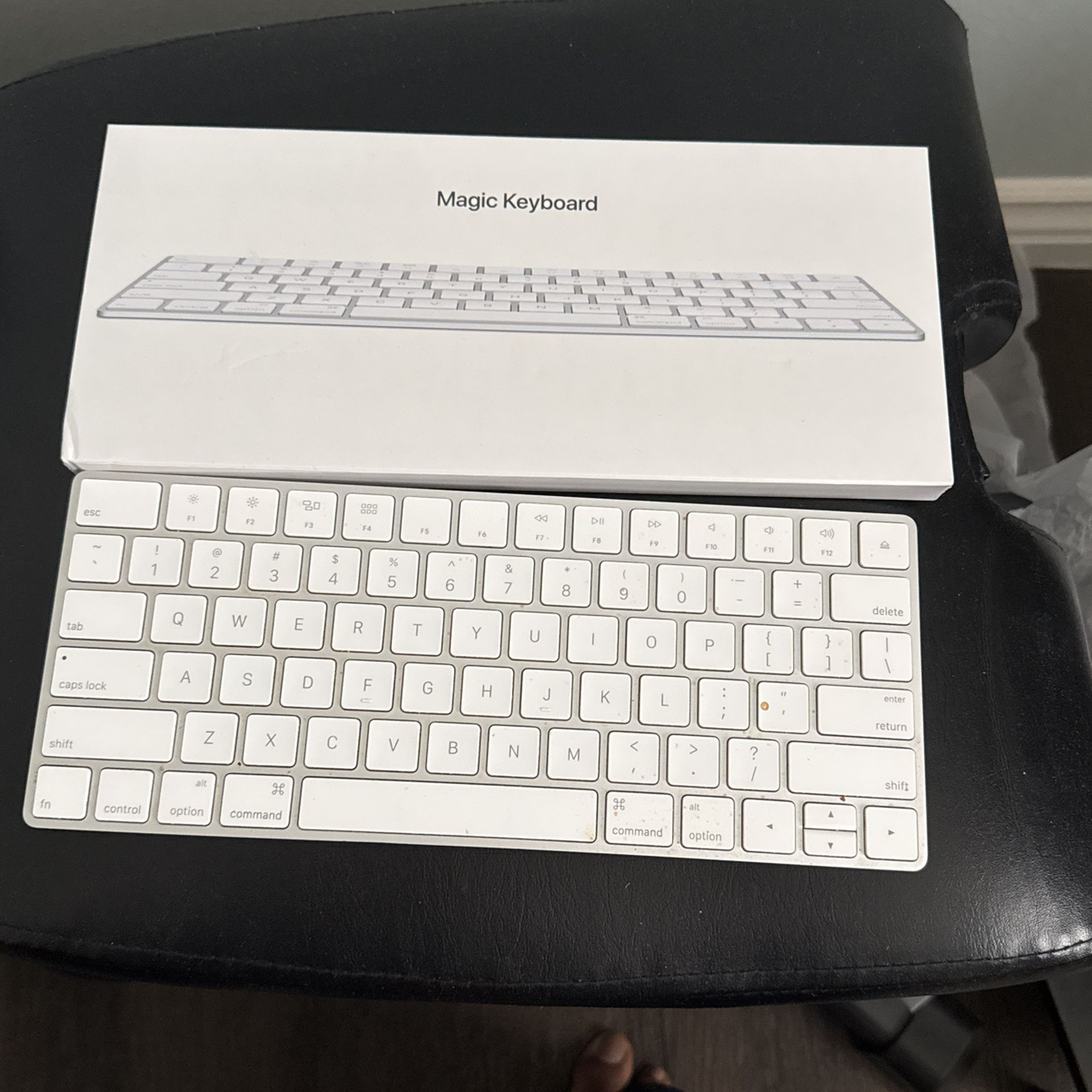 Apple Magic Keyboard MLA22LL/A And Magic Mouse 2