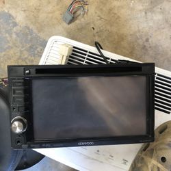 kenwood dubble sun 6.5” with bluetooth 