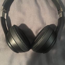Beats Solo 4
