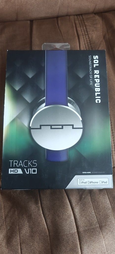 SOL Republic Tracks HD V10 Over Ear Headphones
