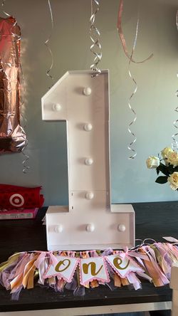 Large Marquee Number 1 Light Up Sign