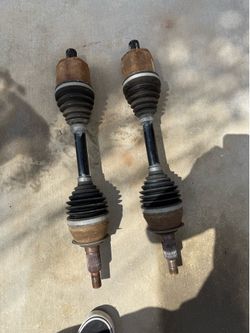 Chevy Silverado Front Axels, Leafs Spring, misc parts