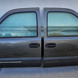 5 Doors Off A 2002 Chevy Suburban