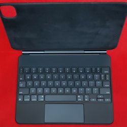 Apple Magic Keyboard For 11" Apple iPad Pro 1st, 2nd, 3rd, 4th Gen & iPad Air 4th & 5th Gen - A2261 - Black - Working 