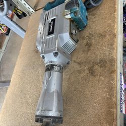 Makita Jack Hammer 