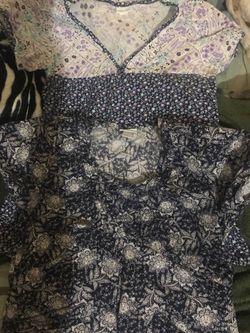 LAURA ASHLEY SCRUB TOPS SIZE XS