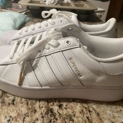 Adidas Superstar White/gold Size 9 1/2