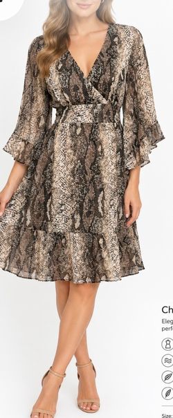 Stylish women's dress. Size M. $35.