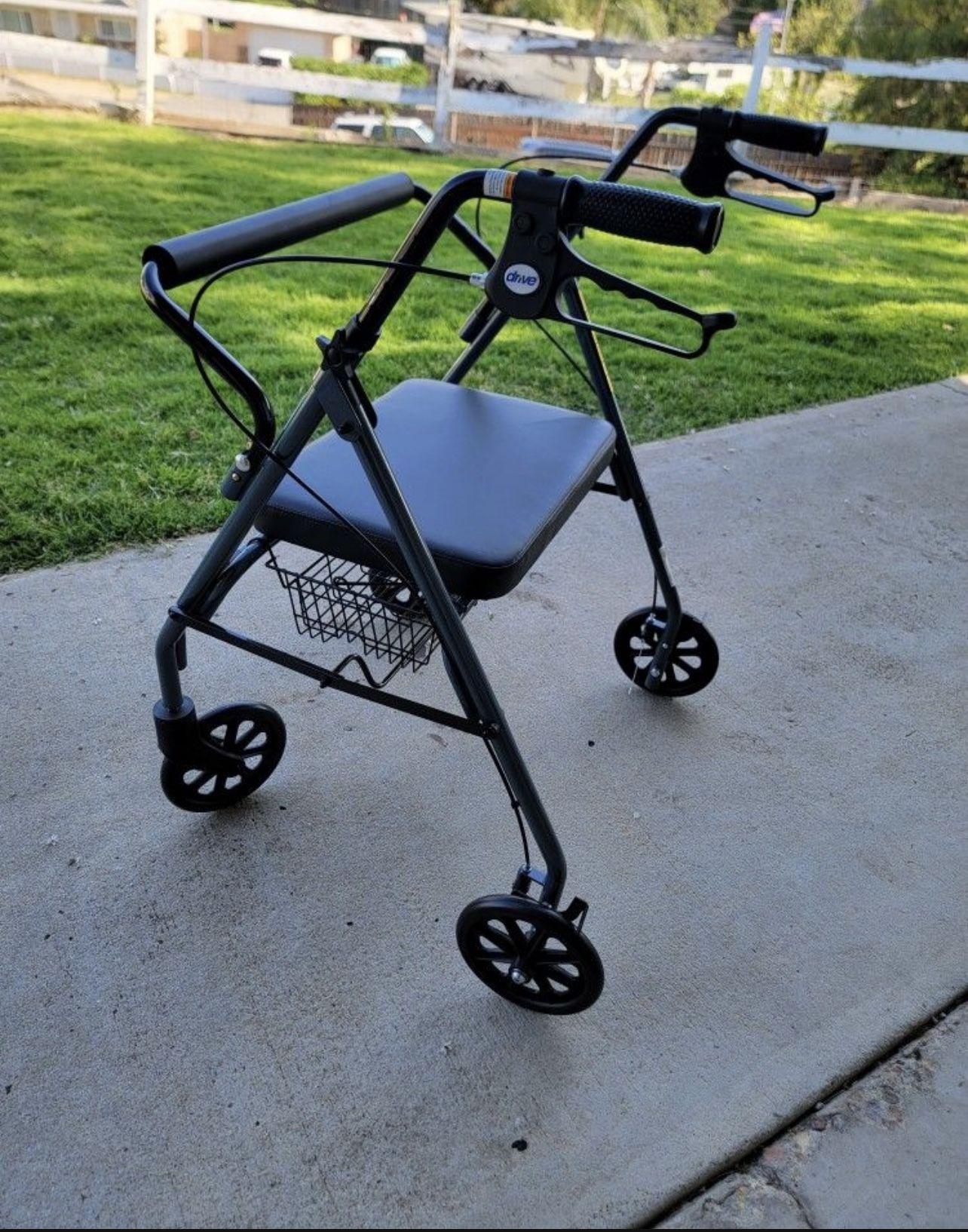 EXTRA LARGE WALKER