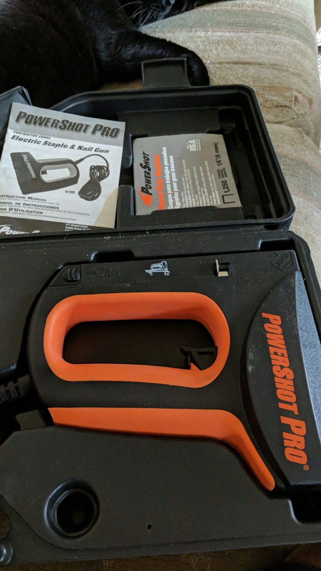 PowerShot Pro heavy duty Electric Staple & Nail Gun