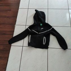 Nike tech reflective kid size medium
