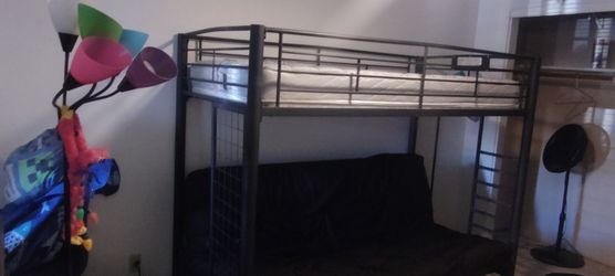 Bunk bed