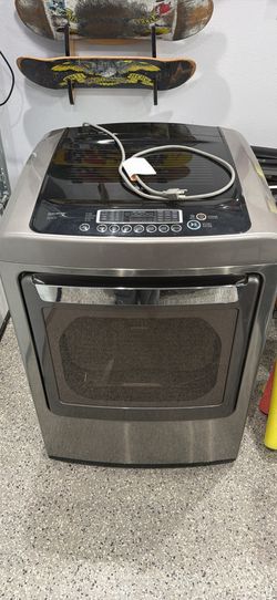 Gas LG Dryer - DLGY1202V
