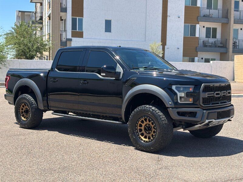 2017 Ford F-150 Raptor 4WD TRUCK TECH PKG / PANO ROOF FORD RAPTOR