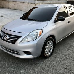 2015 Nissan 