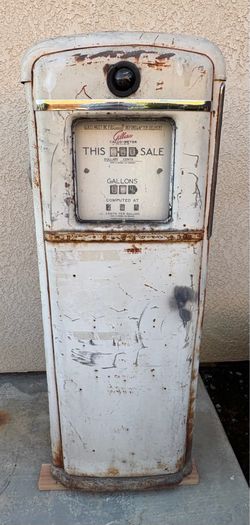 Vintage Antique Gas Pump. Price reduced.