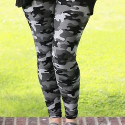 NEW Womens Gray Camo Leggings Soft As Lularoe  TC