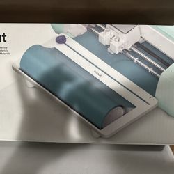 Cricut Roll Holder